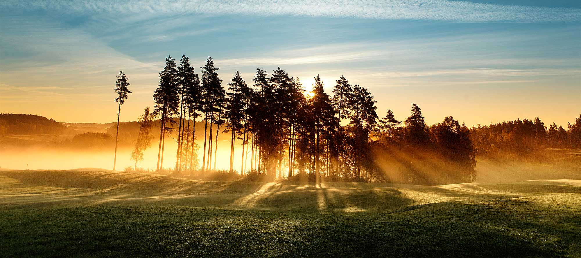 Magiskt ljus på golfbanan