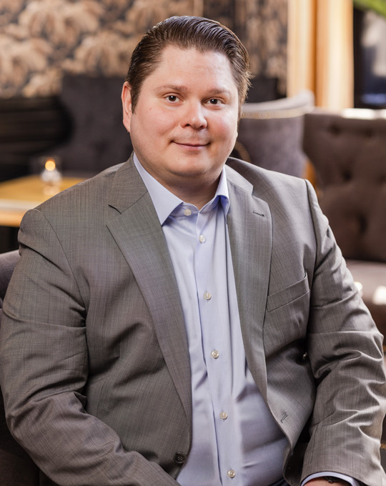 Henrik Saxton